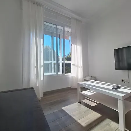 Disfruta De Vistas Al Parque De San Lazaro Ourense